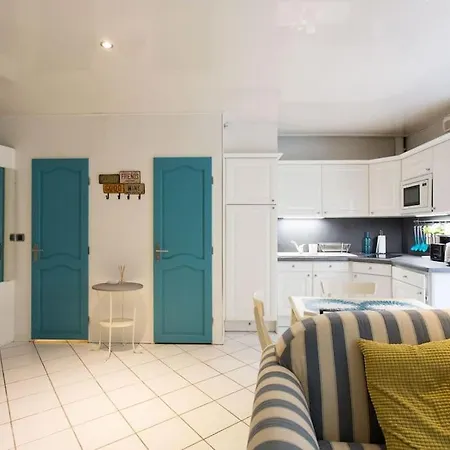 Le Suquet Superbe Studio, 300m Plage, 700 Du Palais * Cannes