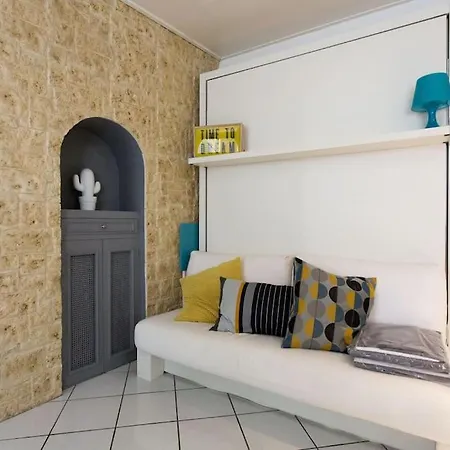 Le Suquet Superbe Studio, 300m Plage, 700 Du Palais Apartment