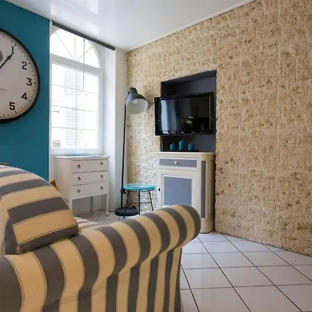 Le Suquet Superbe Studio, 300m Plage, 700 Du Palais Apartment *