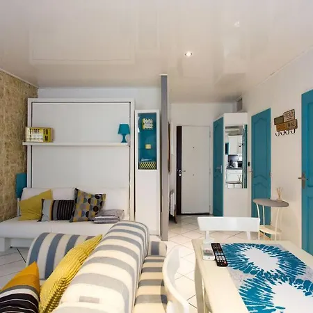 Apartment Le Suquet Superbe Studio, 300m Plage, 700 Du Palais Cannes